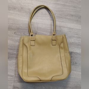 🎈5/$25 Like New Tommy Hilfiger Hand/Shoulder Bag/Pocketbook.